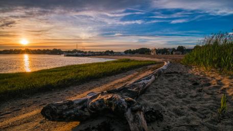 An Evening at Clinton Town Beach wallpaper