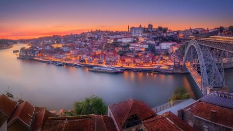 Afterglow Over Porto Dom Luís I Bridge And The Douro River wallpaper