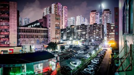 Neon Nights Over Kuangtun Shenzhen Cityscape in Crisp 5K wallpaper