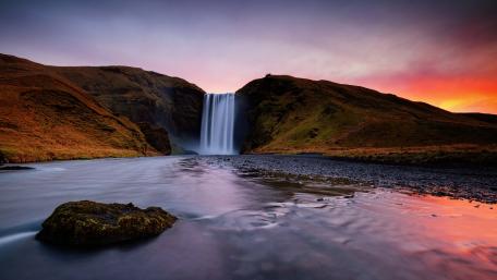 Twilight Serenity at Skógafoss Waterfall in Iceland 5K Wallpaper wallpaper