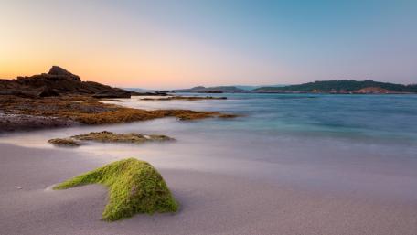 Shoreline at Ría de Aldán Spain in 5K wallpaper