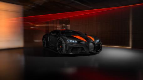 Bugatti Chiron Super Sport 300 Plus Night Tunnel Motion Blur wallpaper