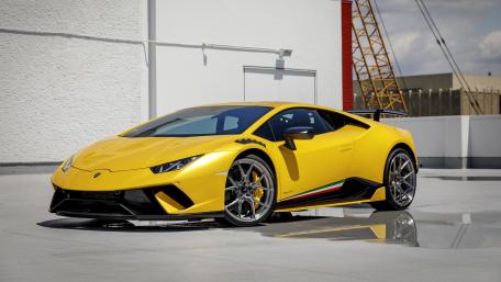 Yellow Lamborghini Huracan Stance in Crisp 5K Detail wallpaper