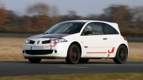 Renault Megane R26R Track Weapon in Full Flight wallpaper