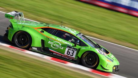 Lamborghini Huracán GT3 Charging Through the Apex in 4K wallpaper