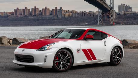 Nissan 370Z Heritage Edition by the River in 8K wallpaper