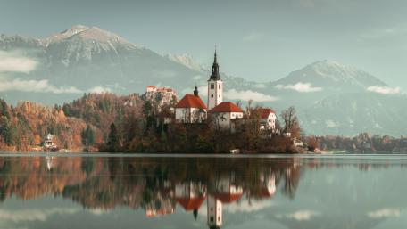 Autumn Serenity at Lake Bled Island and Castle Reflection wallpaper