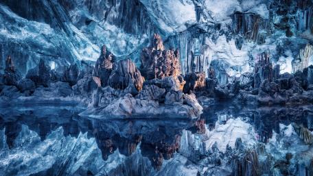 Blue Reflections in Reed Flute Cave Karst Cathedral wallpaper