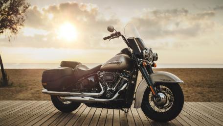 Harley Davidson Heritage Classic Cruiser at Sunrise Beachside Boardwalk wallpaper