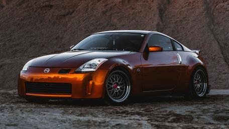Burnt Orange Nissan 350Z Sports Car 4K Wallpaper wallpaper