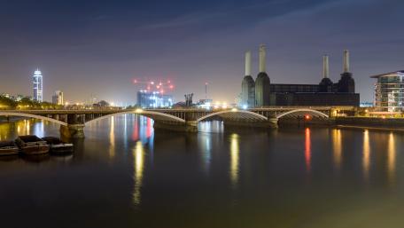 Chelsea Bridge Night Reflections with Battersea Power Station London wallpaper
