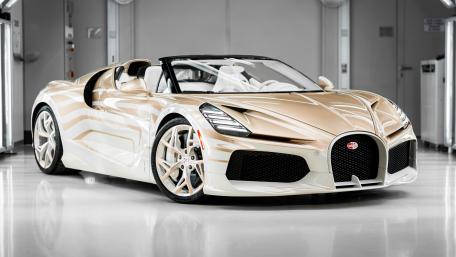 Bugatti W16 Mistral La Perle Rare in Radiant Champagne 4K wallpaper