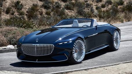 Luxury Maybach Roadster in Motion wallpaper