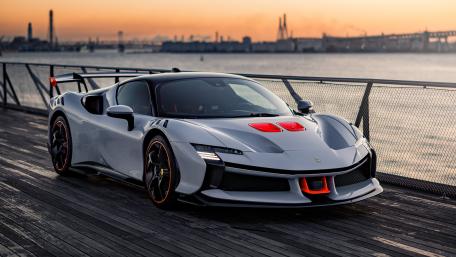Ferrari SF90 XX Sunset Drive wallpaper