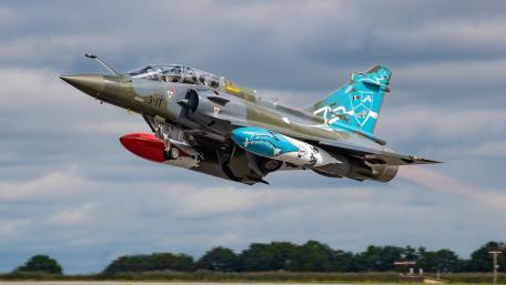 Dassault Mirage 2000 in Flight wallpaper