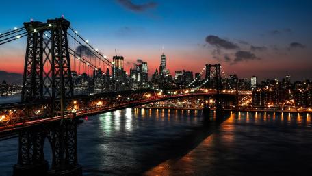 Twilight Glow Over Williamsburg Bridge wallpaper