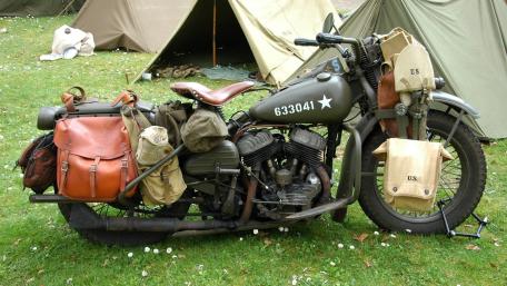 Harley-Davidson cruiser motorcycle, gray, orange, and black military style wallpaper