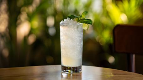 Tropical Mint Mojito Glow wallpaper