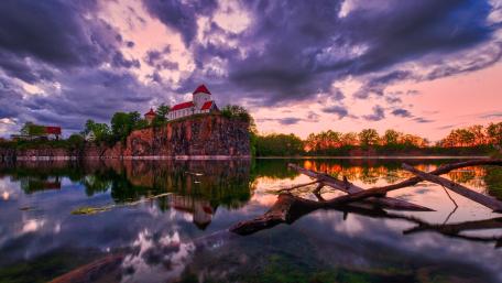 Sunset Serenity at Bergkirche Beucha wallpaper