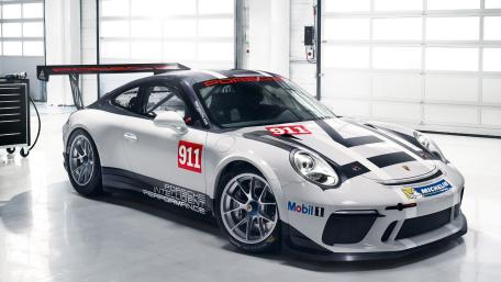 Porsche 911 GT3 Race Garage Dream wallpaper