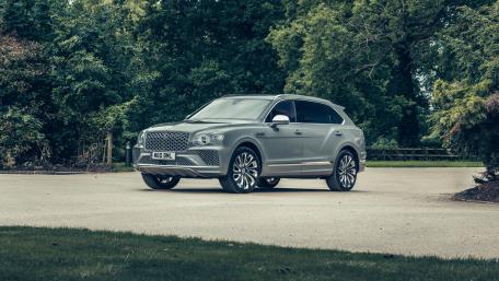 Bentley Bentayga EWB Mulliner wallpaper