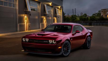 Dodge Challenger SRT Hellcat Midnight Beast wallpaper