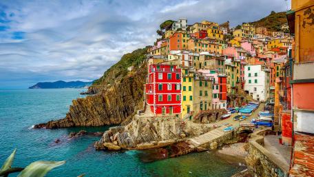 Riomaggiore Cliffside Village Above the Ligurian Sea wallpaper