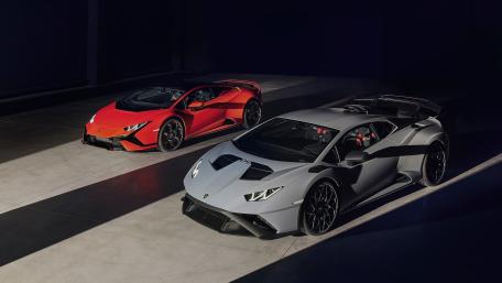 Lamborghini Duo in Dramatic Light wallpaper
