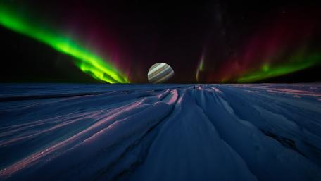 Aurora Over An Ice Moon wallpaper