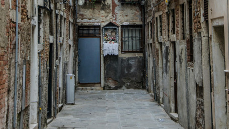 Quiet Alley of Everyday Stories wallpaper