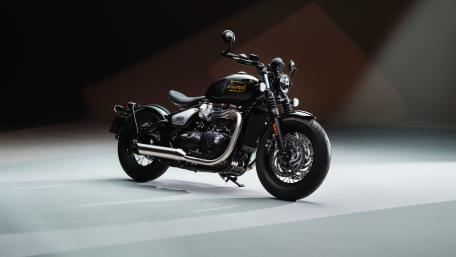 Triumph Bonneville Bobber TFC on Spotlight wallpaper