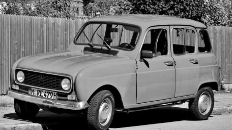 Classic Renault 4 in Monochrome wallpaper