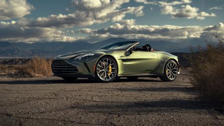 Aston Martin Vantage Roadster Desert Elegance wallpaper