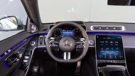 Mercedes-Benz S 350 d AMG Line Interior wallpaper
