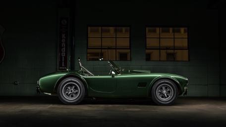 Classic Green Roadster in Moody Garage wallpaper