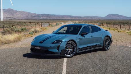 Porsche Taycan Turbo GT Desert Drive wallpaper