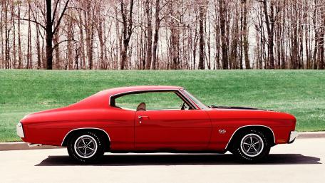 Classic Red Chevelle on the Road wallpaper