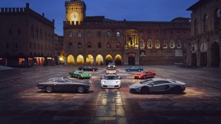Lamborghini Squad at Twilight Plaza wallpaper