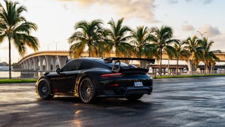 Porsche 911 GT2 RS Sunset Drive wallpaper