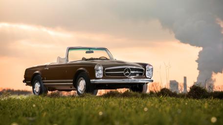Classic Mercedes Benz 280 SL Sunset Drive wallpaper