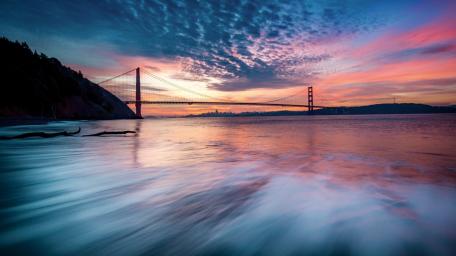 Golden Gate Sunset Serenity wallpaper