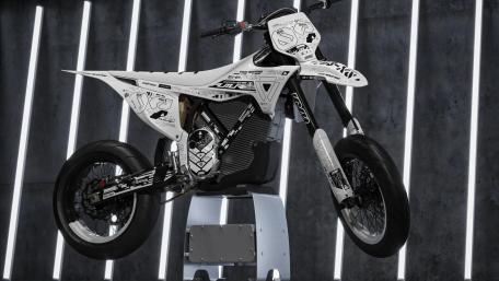 Stark Varg Electric Motocross Beast wallpaper