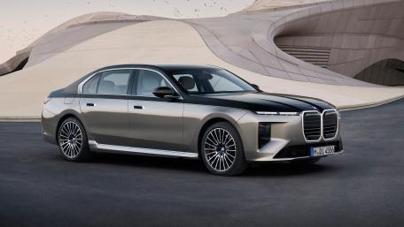 BMW 740i xDrive Elegant Luxury Sedan wallpaper