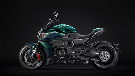 Ducati Diavel for Bentley Limited edition wallpaper