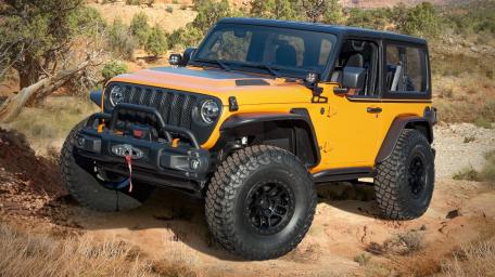 Orange Peelz Jeep Wrangler on Rugged Trail wallpaper