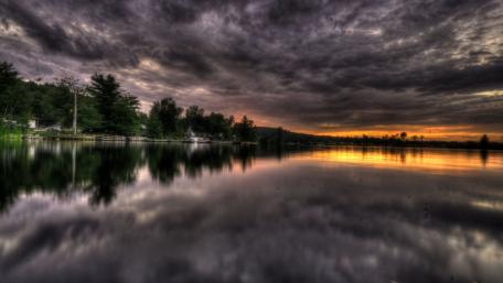 Moody Lake Sunset Reflection wallpaper