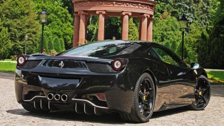 Midnight Ferrari Elegance wallpaper