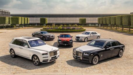 Rolls-Royce elegance and style wallpaper