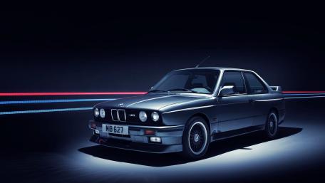 BMW 3 Series Classic Performance Design wallpaper