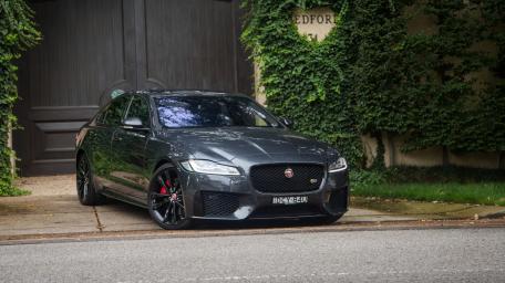 Jaguar XF Silver Luxury wallpaper